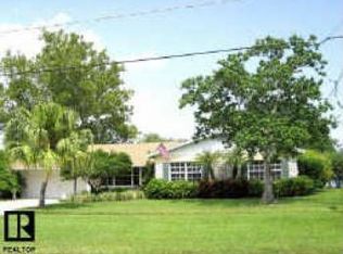 4705 Bay Crest Dr, Tampa, FL 33615