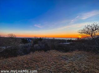 1143 State Rd, Aquinnah, MA 02535