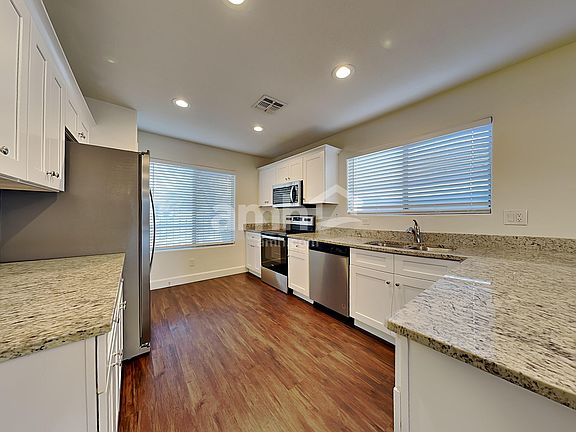 3rd image of 12577 W Amelia Ave