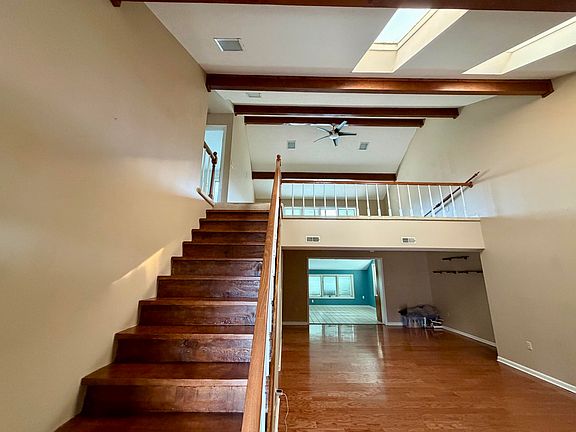 4th image of 1230 McFarland St APT 17