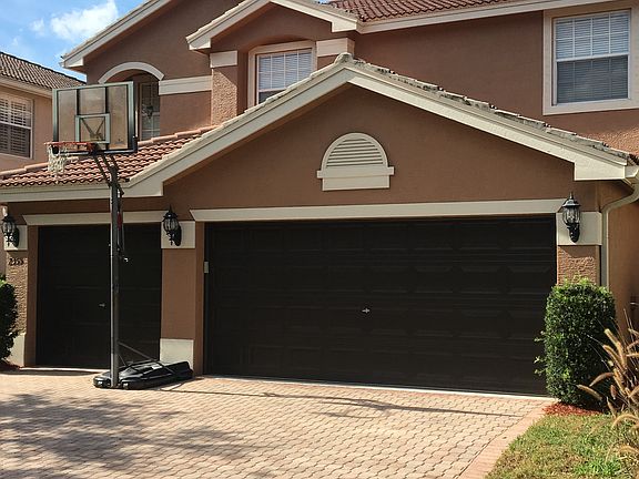 2nd image of 2355 Butterfly Palm Dr