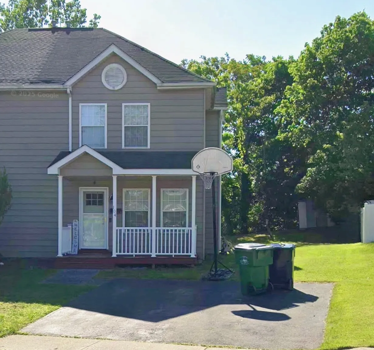 3 bed, 1.5 bath, 1129 sqft, $2,975 — Photo 1