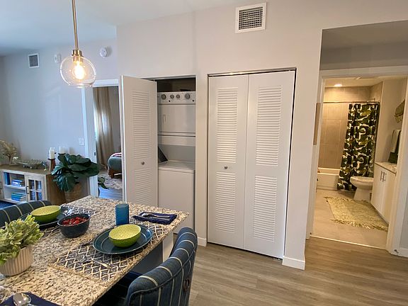 4th image of 1450 W 32nd St #B1