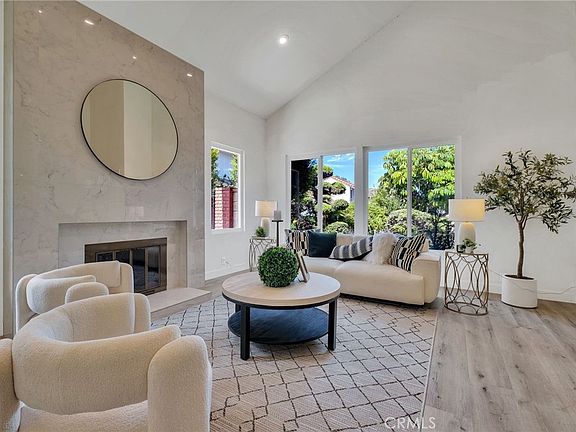 2nd image of 10842 Amber Hill Dr