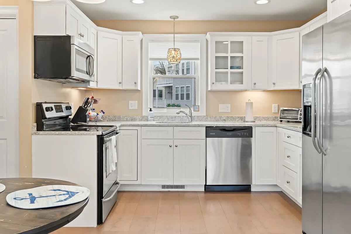 2 bed, 757 sqft, $1,800 — Photo 4