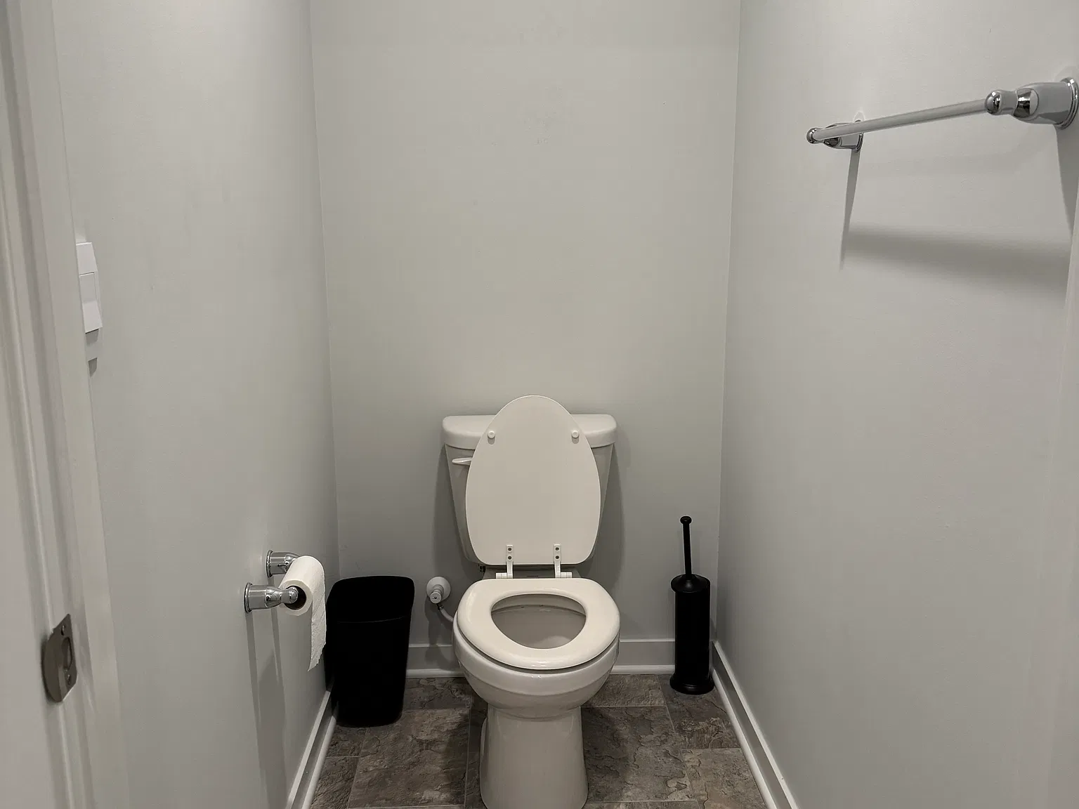 4 bed, 2053 sqft, $2,595 — Photo 3