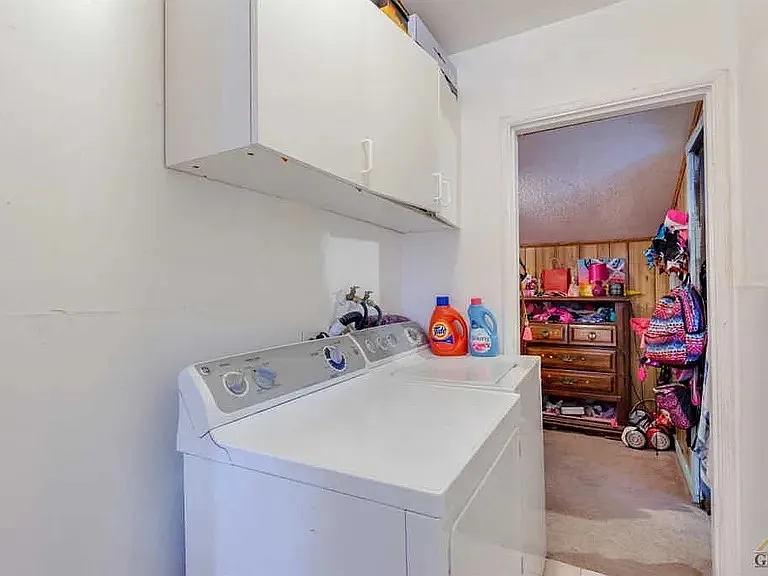 300 San Emidio St — Photo 6