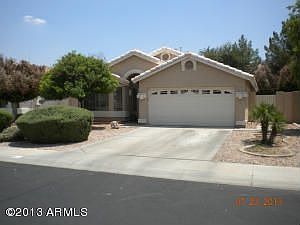 1st image of 511 E Cantebria Dr