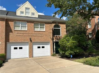 265 Merion Dr, Pittsburgh, PA 15228