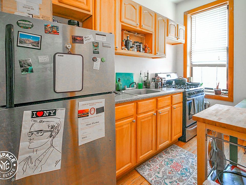 2nd image of 126 Graham Ave #4J