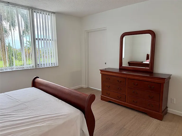 4400 Hillcrest Dr #308A — Photo 7