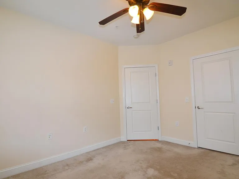 1391 Pennsylvania Ave SE #452 — Photo 2