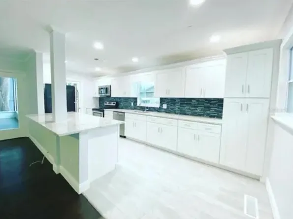 16 Jeff Rd, Largo, FL 33774