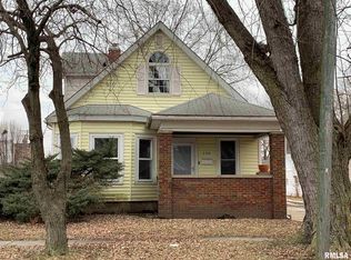 228 N Douglas Ave, Springfield, IL 62702