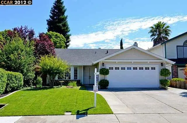 341 Summerview Ct photo 1