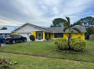 813 SE Sweetbay Ave, Port Saint Lucie, FL 34983