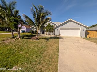 687 Americana Blvd NW, Palm Bay, FL 32907