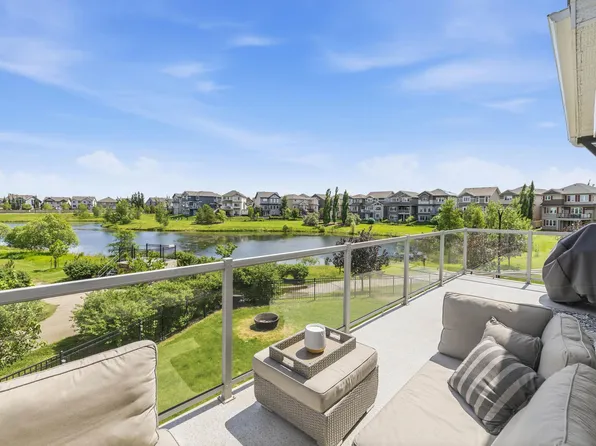 3332 Cutler Cres SW, Edmonton, AB T6W 2N4