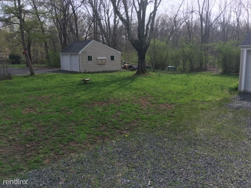 2nd image of 266 River Rd