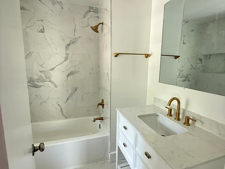 7801 Saint Charles Ave — Photo 13