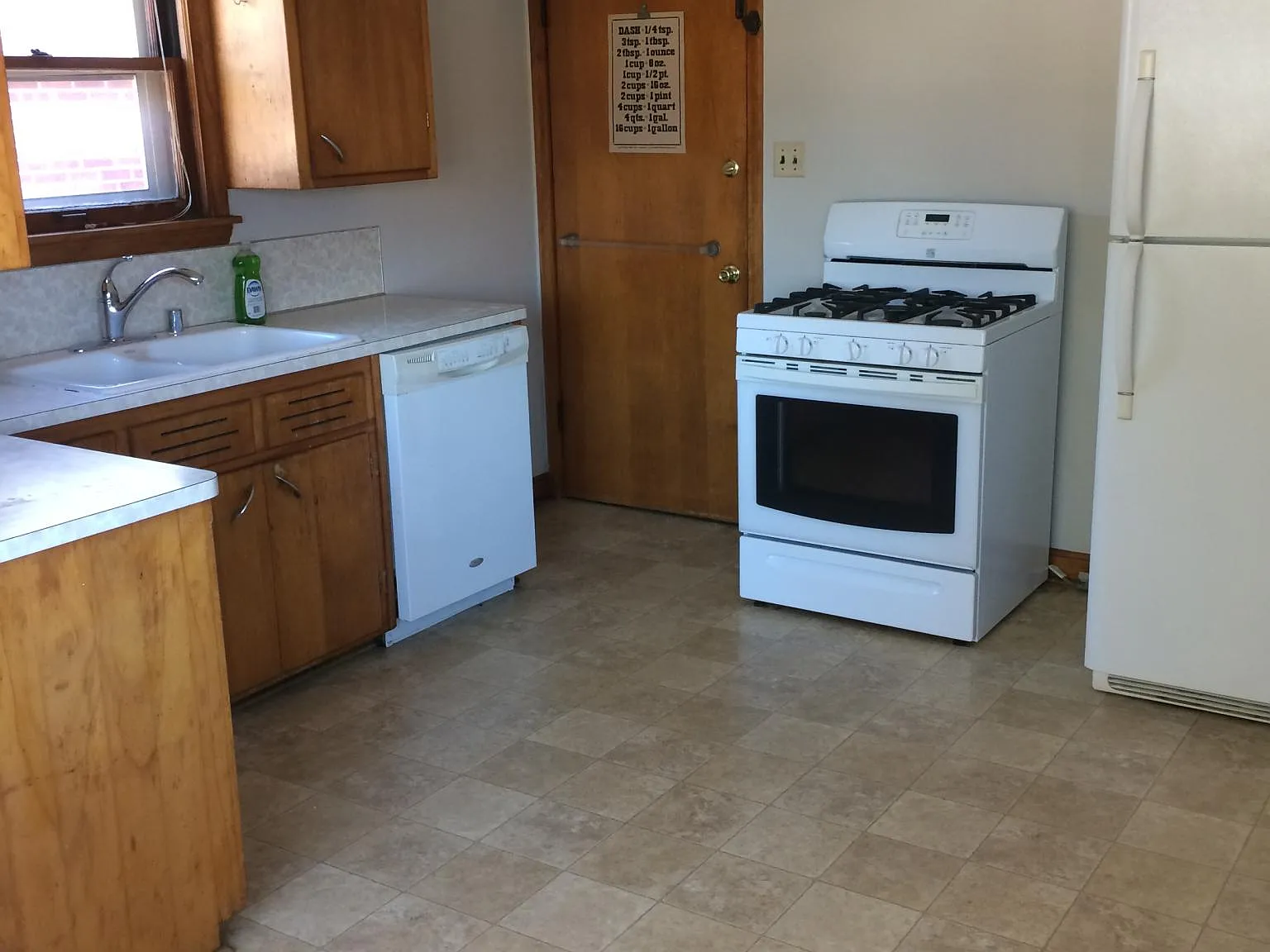 6418 W Center St — Photo 2