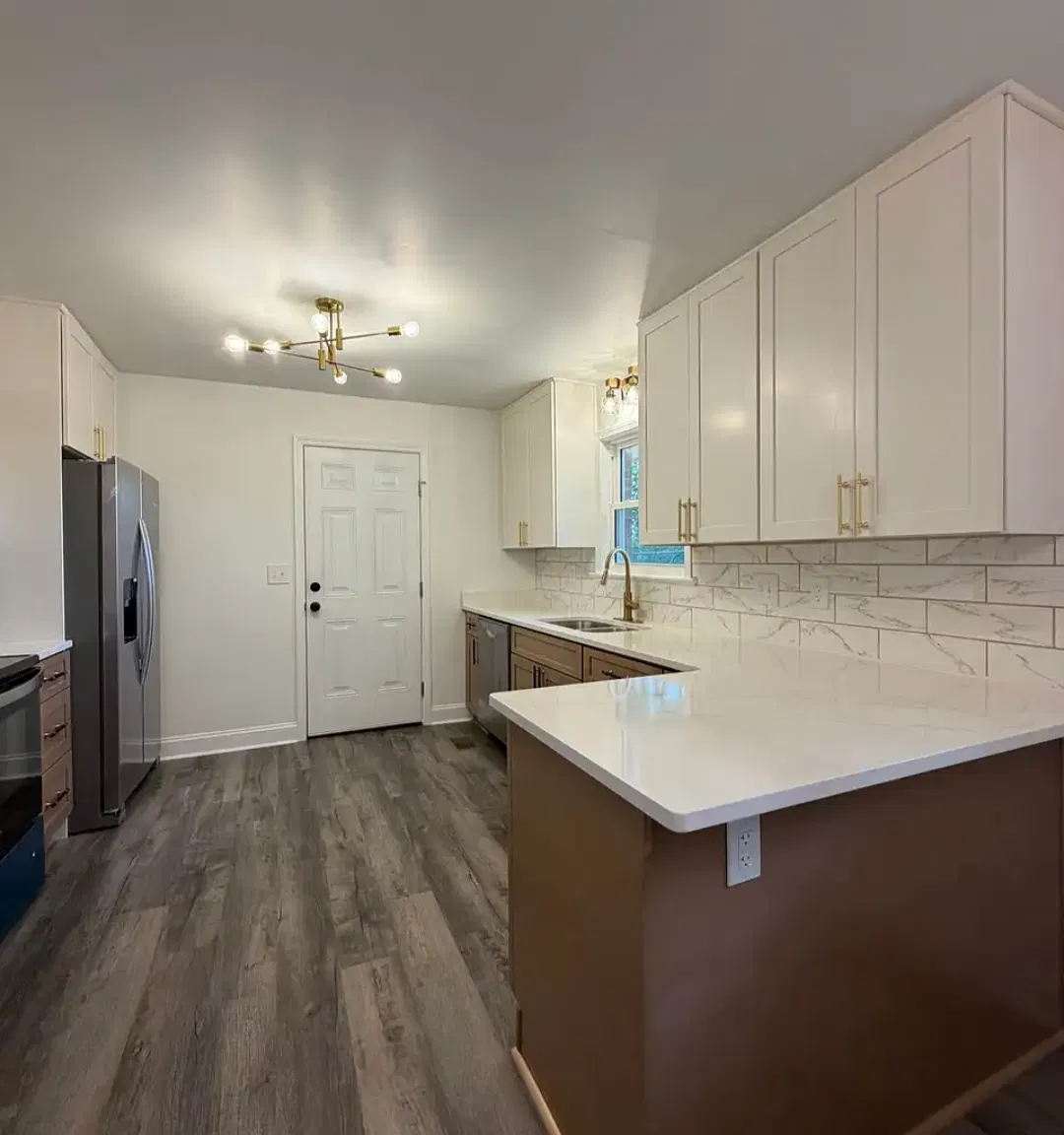 3 bed, 1.5 bath, 1125 sqft, $2,000 — Photo 2