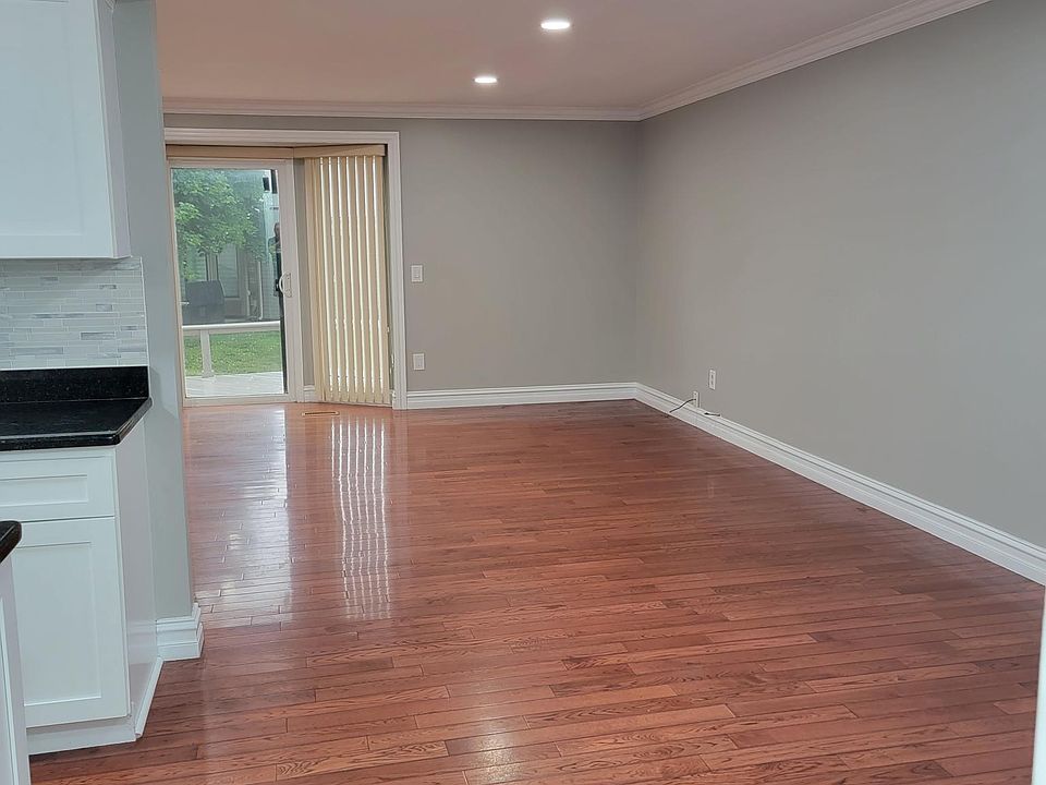 1st image of 13725 Provincial Dr