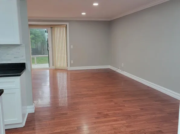 13725 Provincial Dr, Sterling Heights, MI 48313