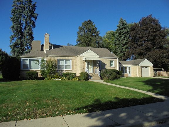 2nd image of 408 W Sunset Rd