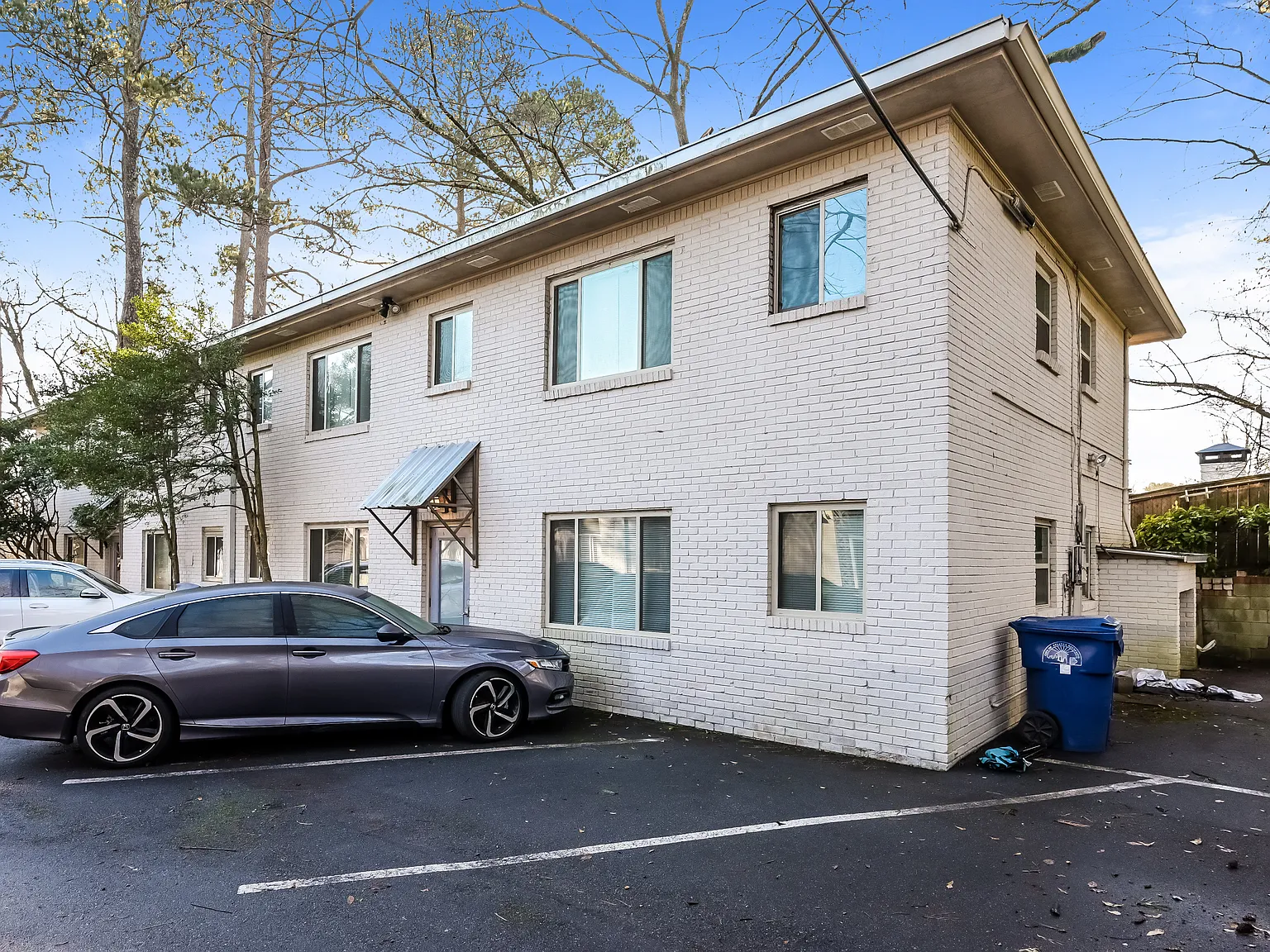 1 bed, 750 sqft, $1,215 — Photo 3
