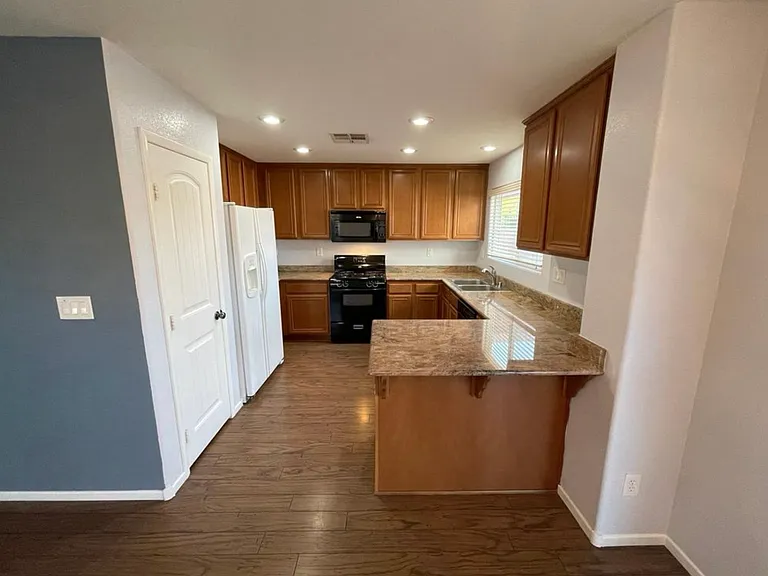76 Dark Creek Ave — Photo 6
