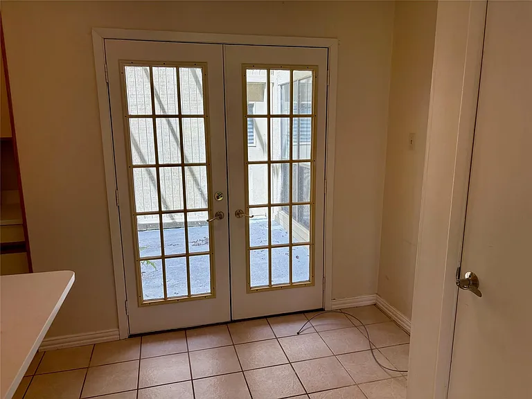 1830 Veranda Dr — Photo 9