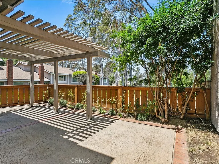 6516 E Camino Vis #1 — Photo 15