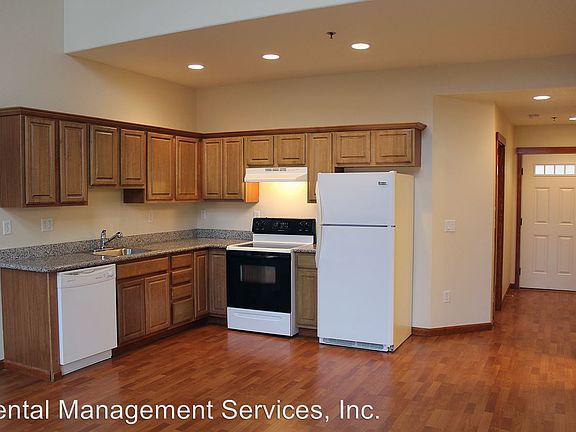 4th image of 123 NE 172nd Ave APT 202