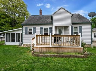 2786 Springfield Lake Dr, Akron, OH 44312