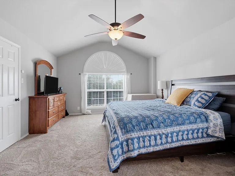 16954 Darien Wing — Photo 22