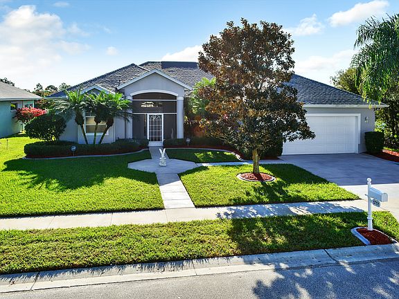 2nd image of 5701 Herons Landing Dr