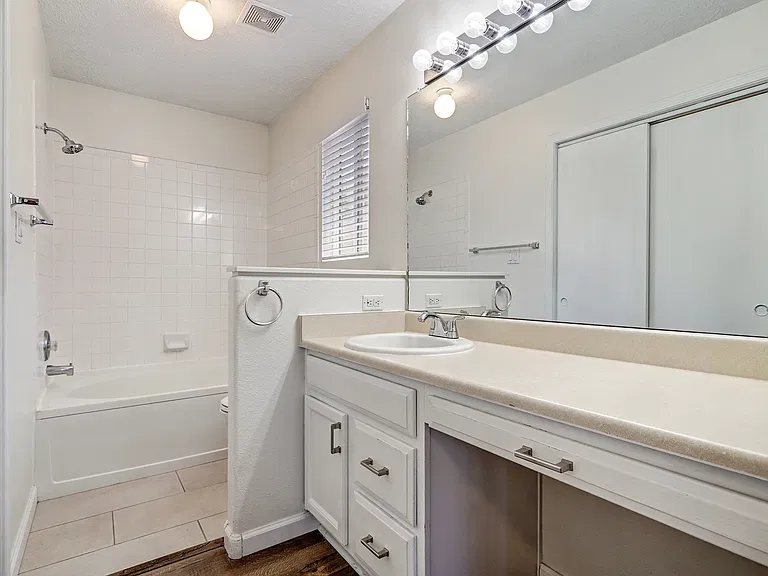 7817 Louisiana Blvd NE #1801 — Photo 11