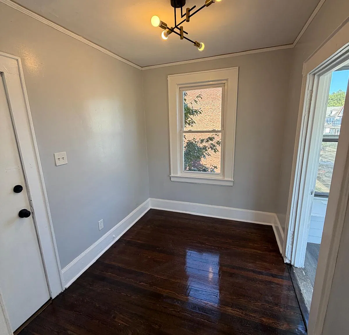 3 bed, 2250 sqft, $2,250 — Photo 3