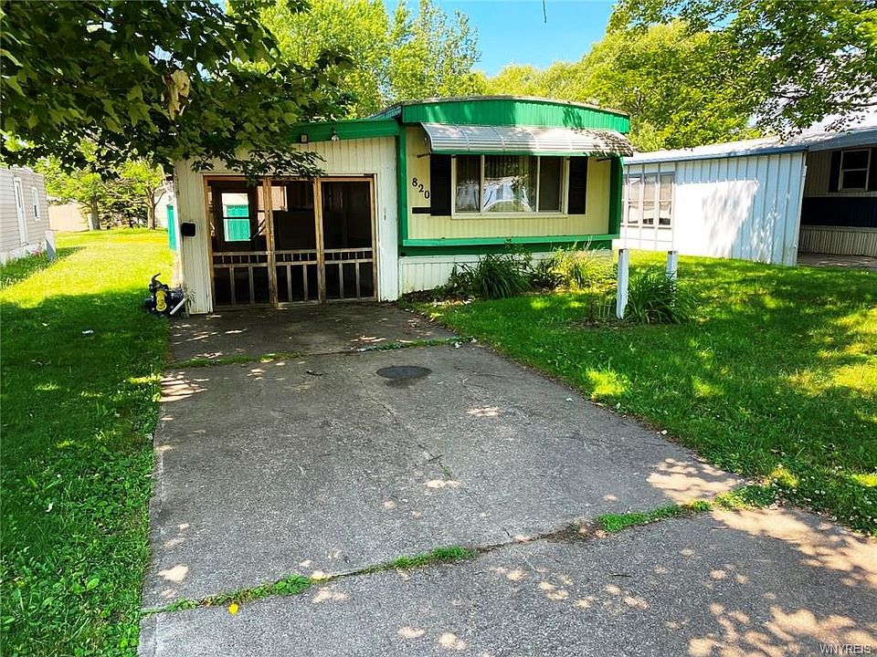 1st image of 820 Nicole Ln