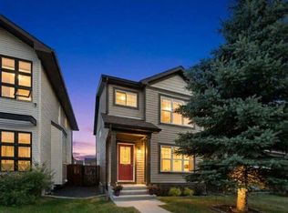 70 N Walden Mnr SE, Calgary, AB T2X0N1