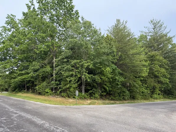 187 Natchez Cir, Crossville, TN 38558