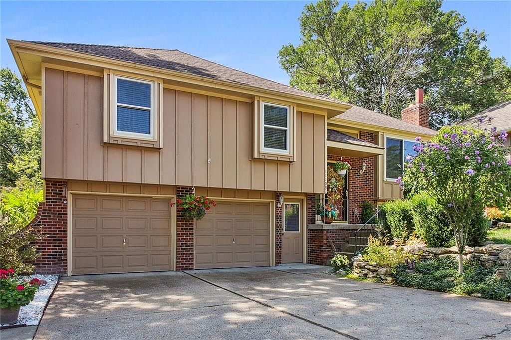 11109 E 72nd Ter, Raytown, MO 64133 Zillow