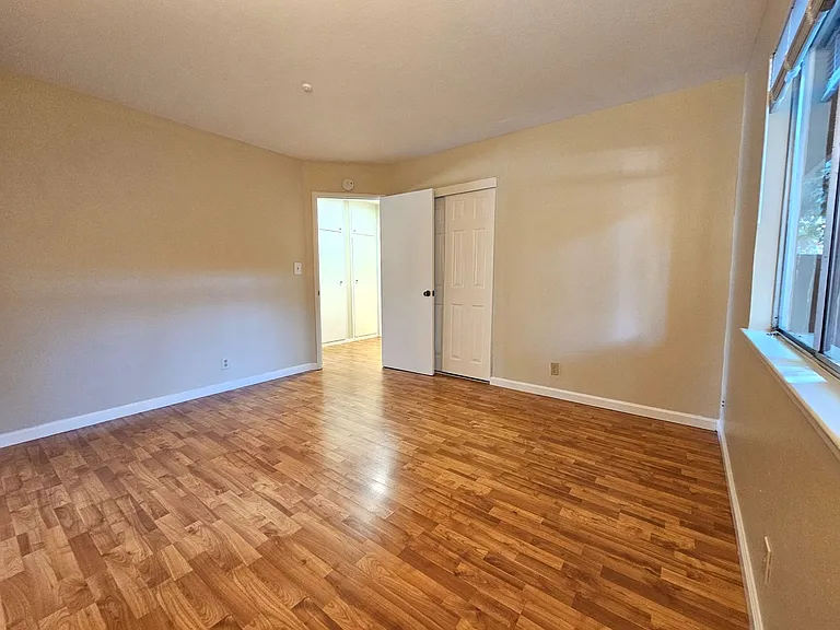 487 N Rengstorff Ave #A — Photo 12