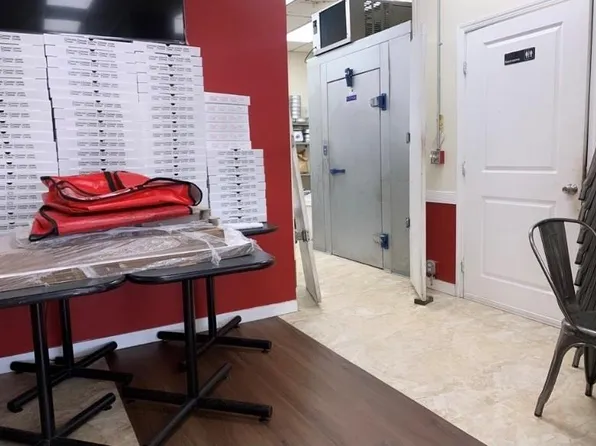 5011 Avenue N image 6 of 14