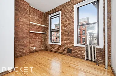 Rented by PocketBroker Inc