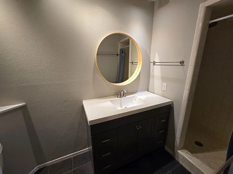 402 Greenwood Dr — Photo 15