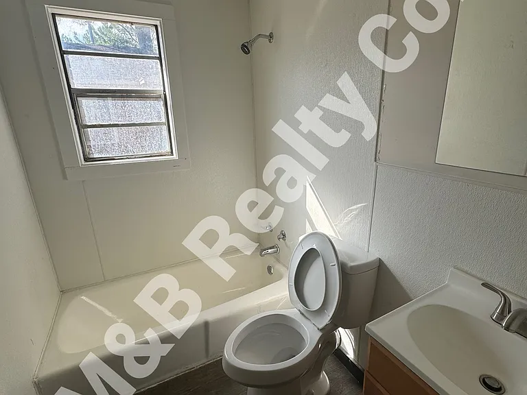 1405 Next St #A — Photo 9