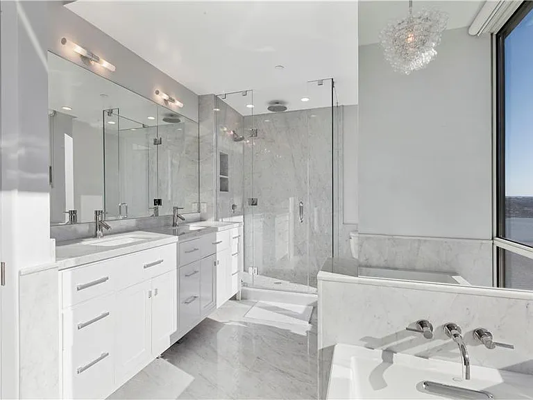 635 W 42nd St #28A — Photo 20