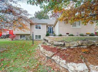 2504 Oxford Rd, Lawrence, KS 66049